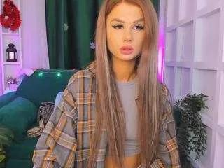 adelebbyo from CamSoda is Freechat