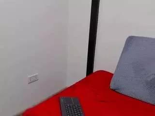 caroline-24 from CamSoda is Freechat