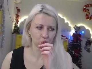 lorariser from CamSoda is Freechat