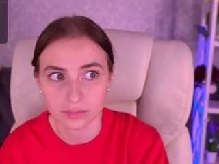 lunaadreamss from CamSoda is Freechat