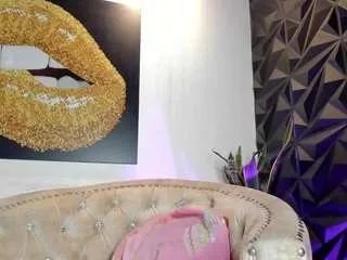 oriana3 from CamSoda is Freechat