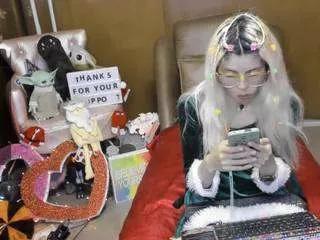 skinnyteen from CamSoda is Freechat