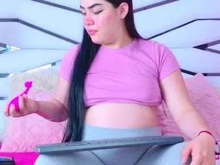 snowwhithe from CamSoda is Freechat