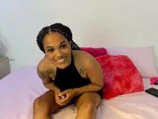 xlatinaweetx from CamSoda is Freechat