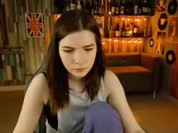 aliceinredsquare on Chaturbate