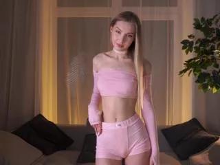 clover_brach from Flirt4Free is Freechat