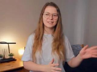 queenie_furr from Flirt4Free is Freechat