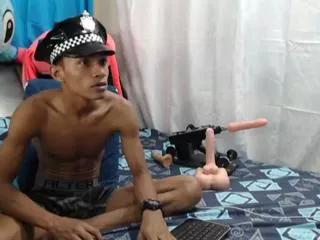 ryan_boness from Flirt4Free is Freechat