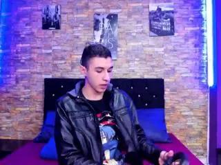 thomas_foxy from Flirt4Free is Freechat