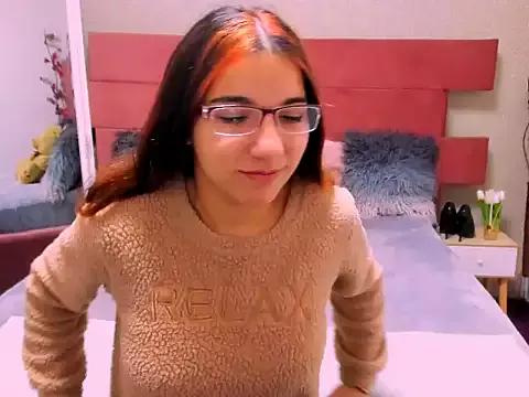 briellaKiss from StripChat is Freechat