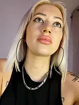 Fuck-Gina from StripChat is Freechat