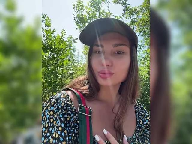 Freechat -EmilyBaby- on BongaCams