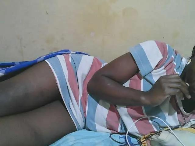 Offline african-pussy1 on BongaCams