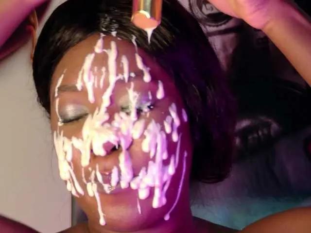 aidaadams on BongaCams 