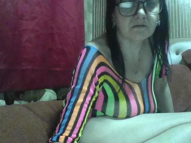 AlanaXDream on BongaCams