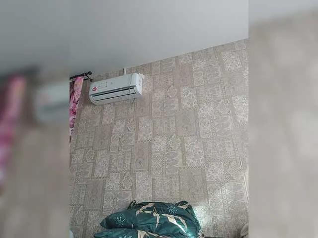 Offline Alena61 on BongaCams