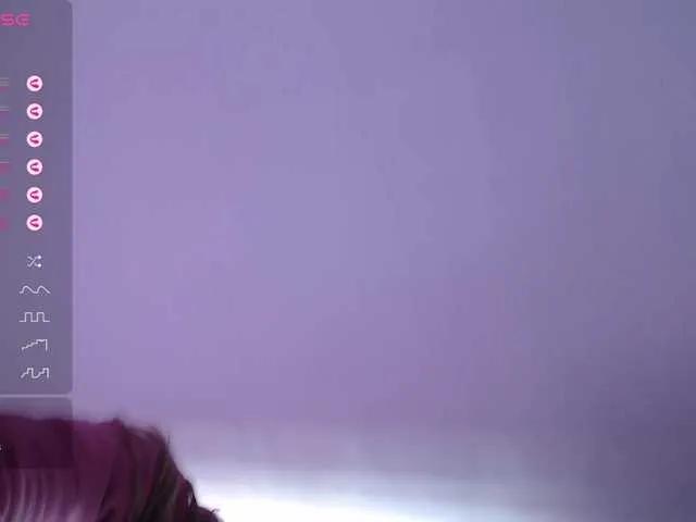 Offline Alenushka888 on BongaCams