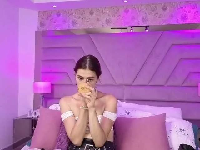 Freechat AlissMoon on BongaCams