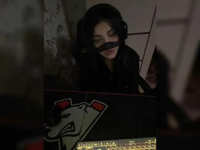 Freechat aloeloea on BongaCams