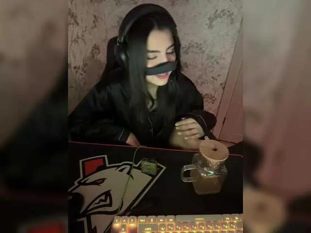 Freechat aloeloea on BongaCams