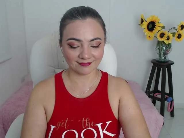 ana-milf — I am excited by the game of looks, the naughty conversations, and when they take their time to discover every corner of my desire; I adore sincere compliments and well -counted fantasies, tea encourages to discover what more drives me crazy?