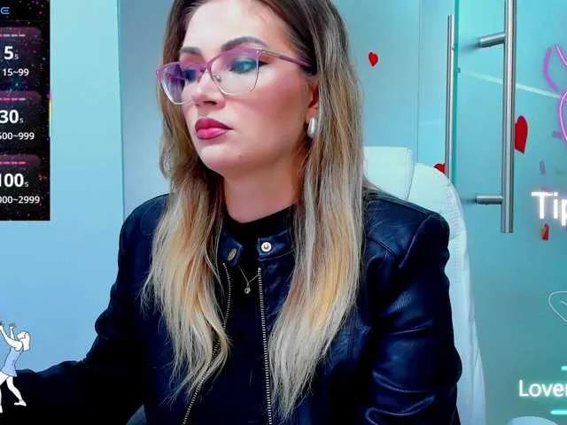 Freechat anyarosses on BongaCams