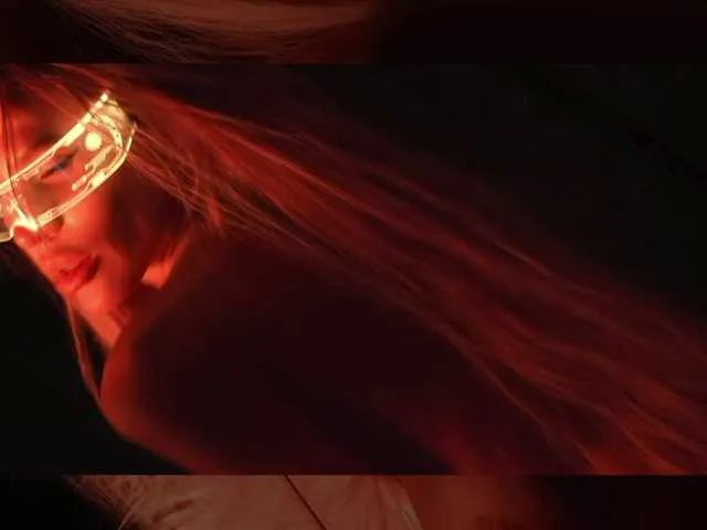 Offline blondinochkaa on BongaCams