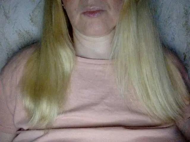 BlondyVio on BongaCams