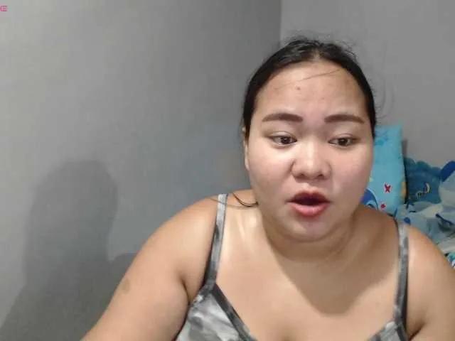 Freechat BubbleButtPinay on BongaCams