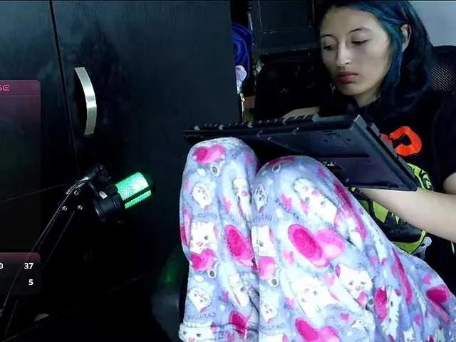 Offline Camila05torres on BongaCams