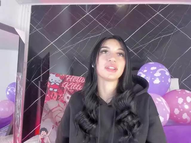 Freechat candy-leila on BongaCams