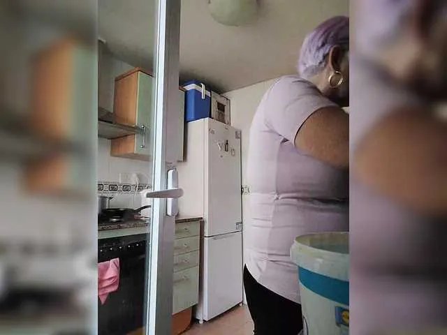 Offline canitas69 on BongaCams