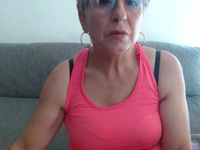 Offline canitas69 on BongaCams