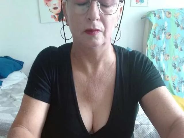 Offline canitas69 on BongaCams