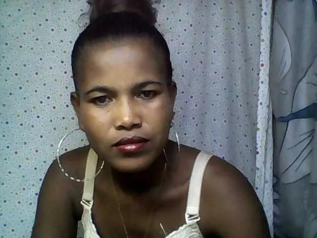 Offline chaimah on BongaCams