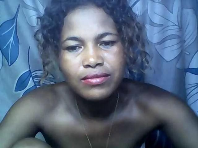 Offline chaimah on BongaCams