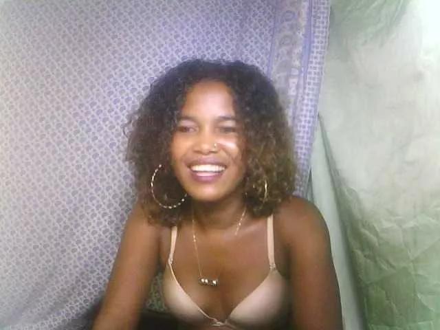 Offline chaimah on BongaCams