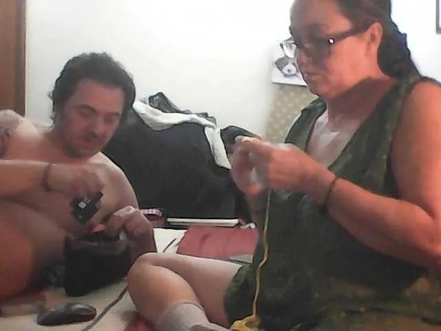 coppiaporcellina on BongaCams