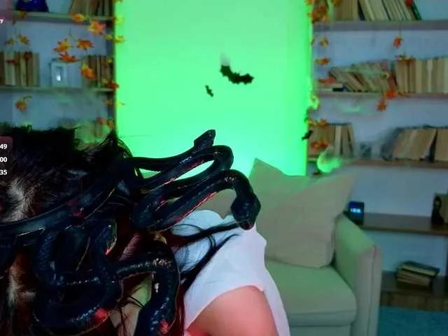 CoralineJones on BongaCams