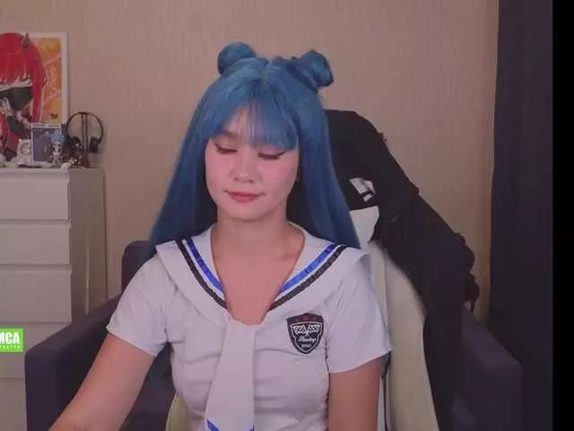 Freechat CreamMeow on BongaCams