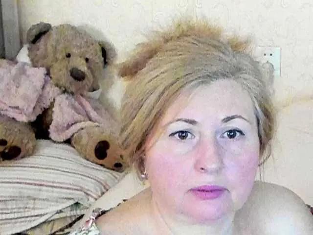 Offline DonnaKlava on BongaCams