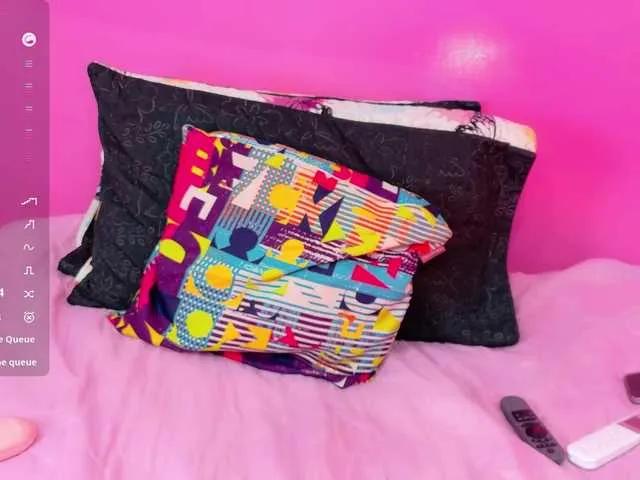 drooling4daddy on BongaCams