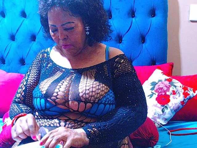 Offline Ebonycandy10 on BongaCams