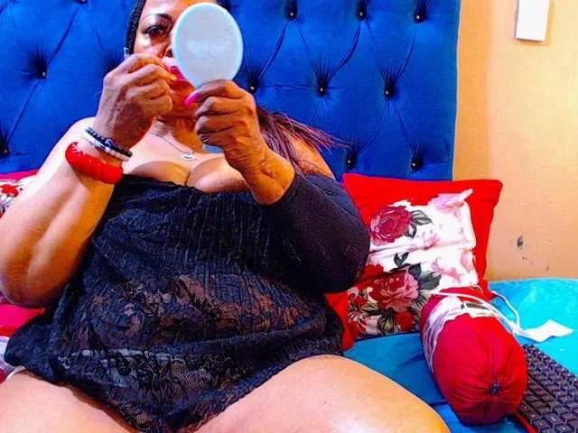 Offline Ebonycandy10 on BongaCams