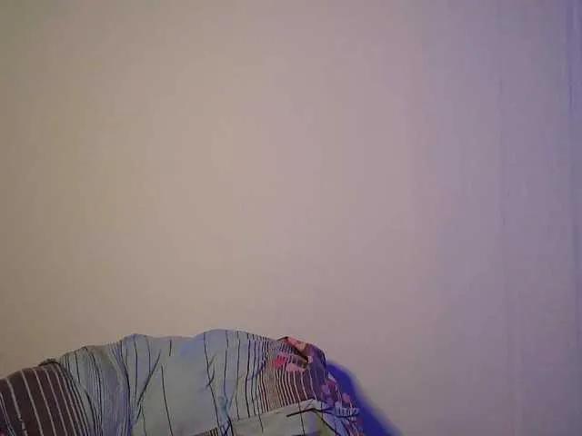 Freechat ElenaV5 on BongaCams