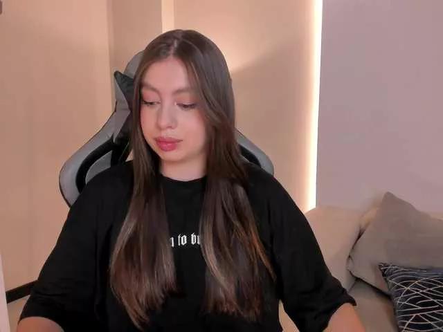 Freechat EllaClark on BongaCams