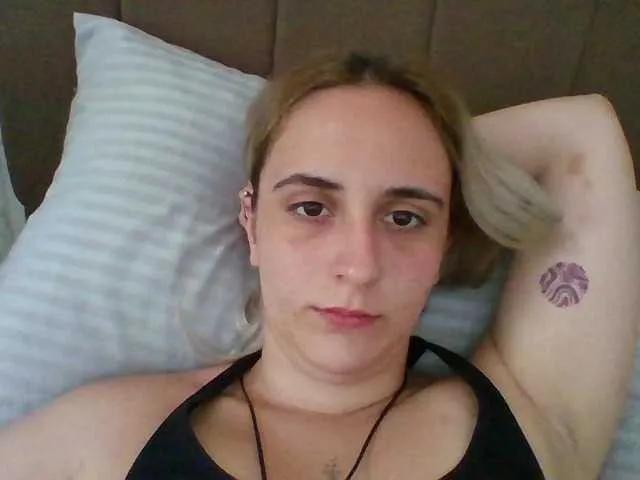 Offline Emaprincessa on BongaCams