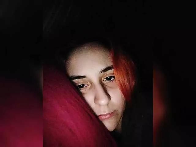 Offline Emaprincessa on BongaCams