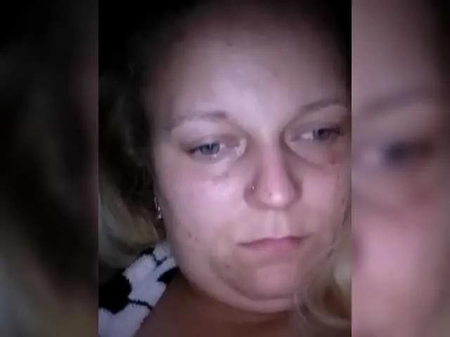 Offline EmmaXlove on BongaCams