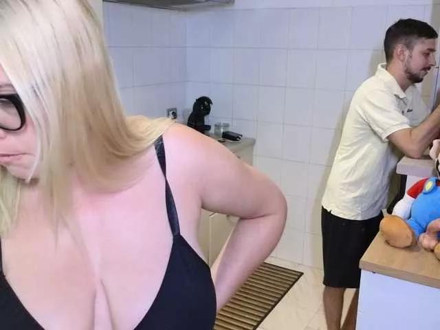 Offline Evalogan24 on BongaCams